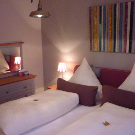 Zu Jeddelohs Lodge Hotel Gladenbach Ngoại thất bức ảnh