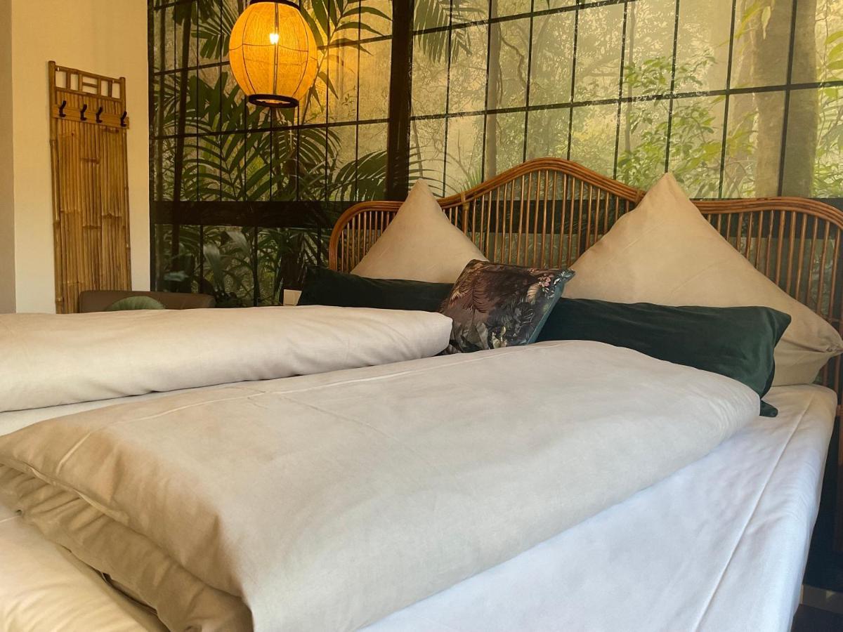 Zu Jeddelohs Lodge Hotel Gladenbach Ngoại thất bức ảnh
