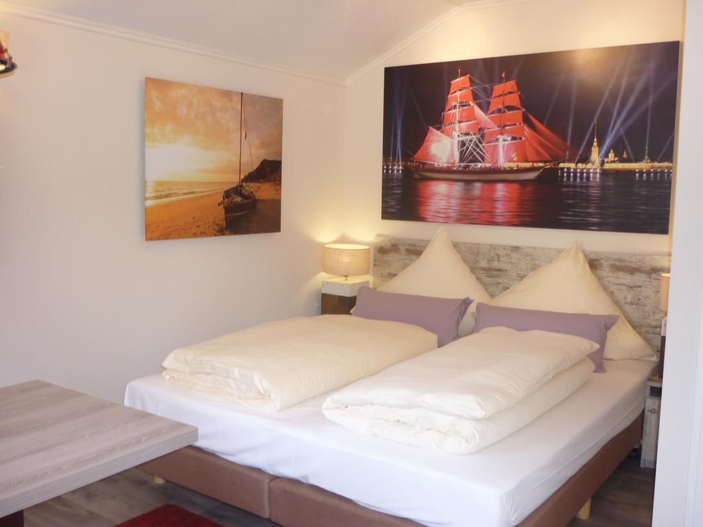 Zu Jeddelohs Lodge Hotel Gladenbach Ngoại thất bức ảnh